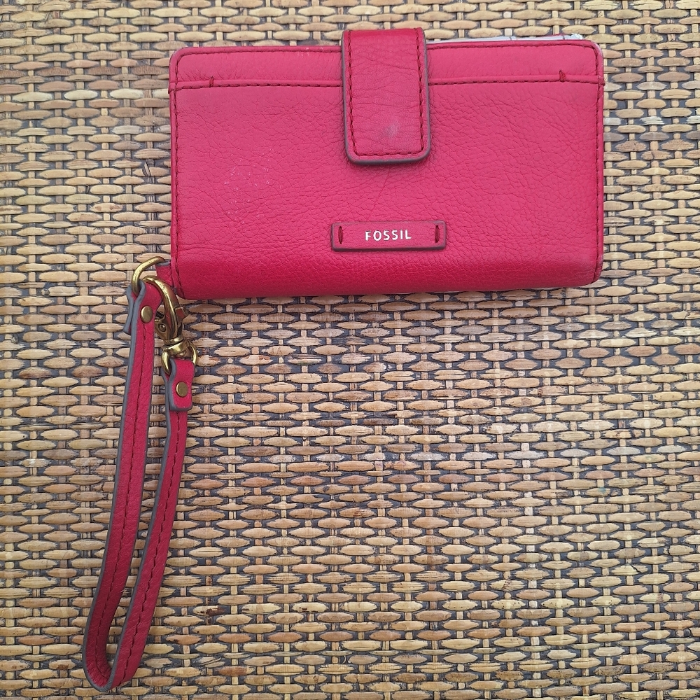 Fossil Bright Pink Leather Wristlet Wallet Card ID Holder Bi fold Snap Purse
